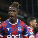 3131 PSG Napoli Hold Talks With Wilfried Zaha