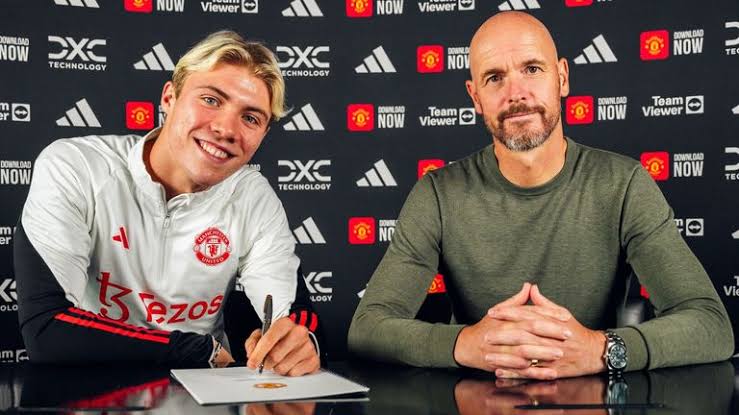 images 2023 08 05T162219.982 OFFICIAL: Man United Sign Danish Striker on Five-Year Contract