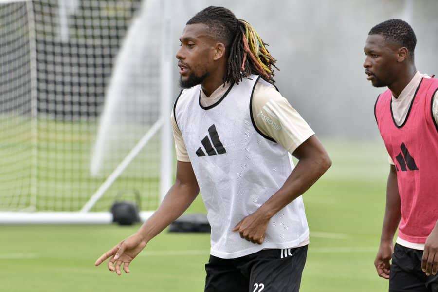 6500c762de6e4 Iwobi Back In Fulham Training Ahead Luton Clash