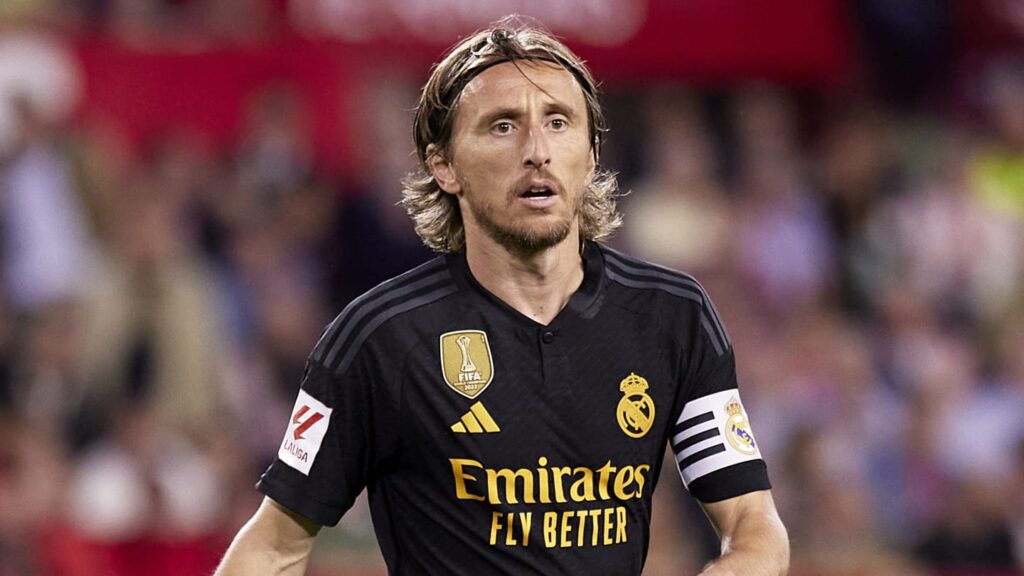 images GettyImages mmsport 90min en international web 01hdej7fv27ed28h86px Real Madrid Director Reveals Stance on January Exit for Luka Modric