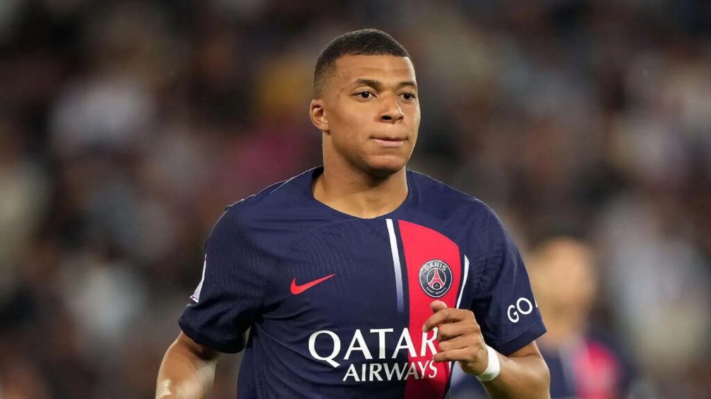 ezgif.com webp to jpg converter 11 Transfer News Rumors: Liverpool's Hopes for Mbappe; Man Utd Intensify Guirassy Interest