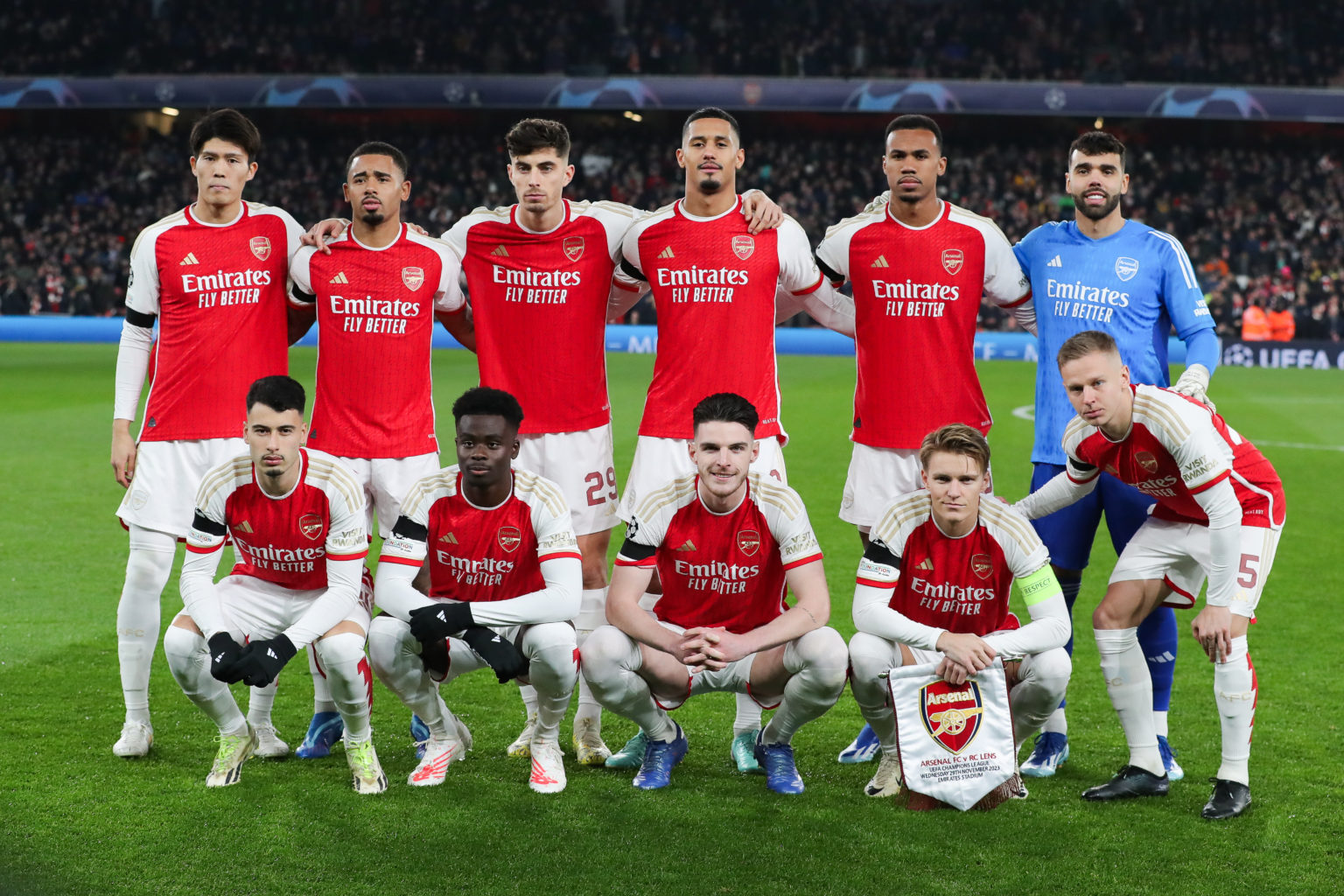 Arsenal players pose for a team group photograph ahead of the UEFA Champions League match between Arsenal FC and RC Lens at Emirates Stadium on Nov...