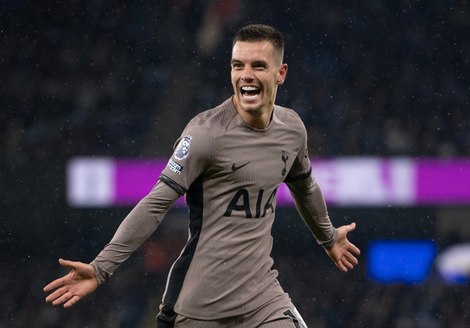 Giovani Lo Celso of Tottenham Hotspur celebrates after scoring his team's second goal during the Premier League match between Manchester City and T...