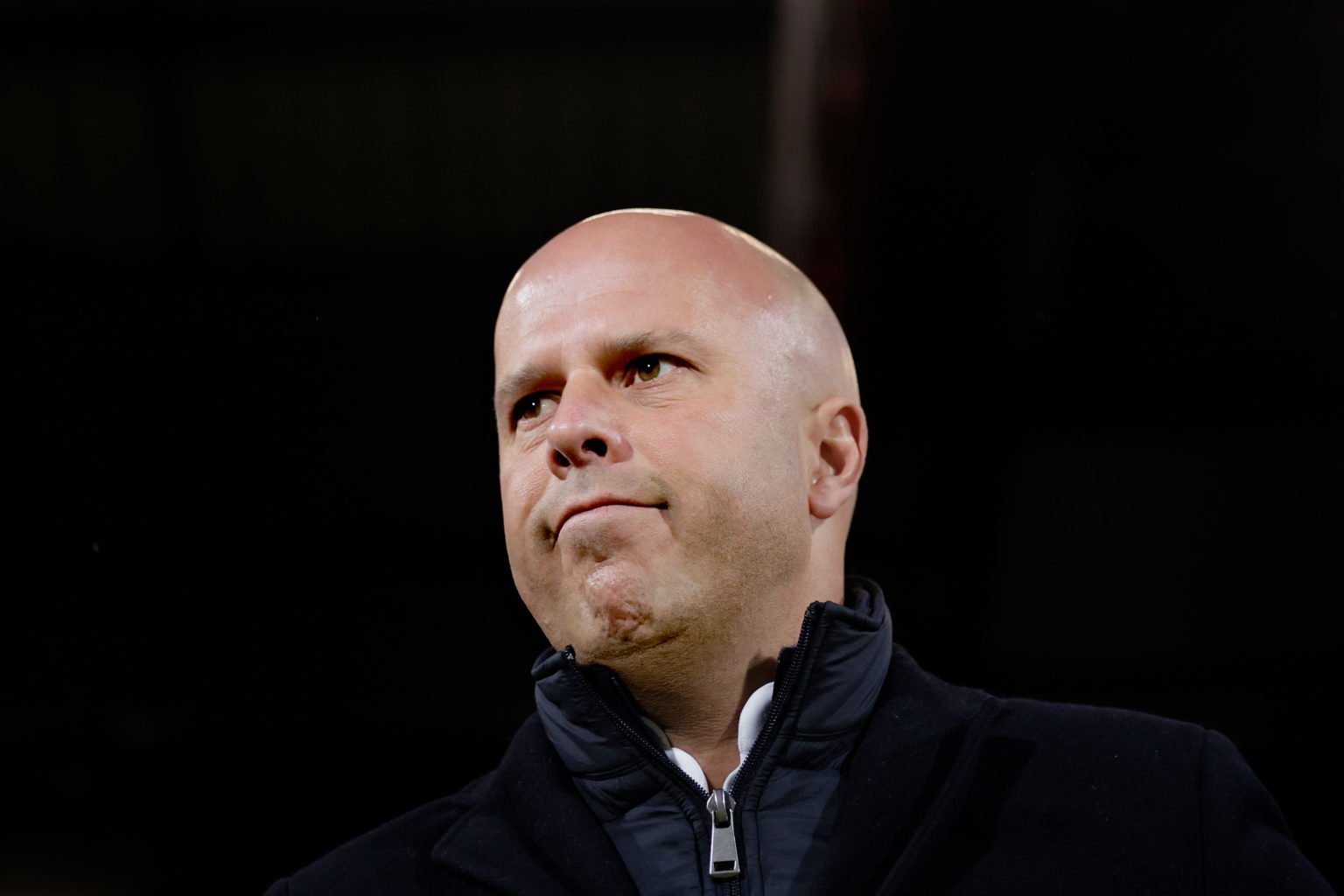 Coach Arne Slot of Feyenoord  during the Dutch Eredivisie  match between Go Ahead Eagles v Feyenoord at the De Adelaarshorst on April 25, 2024 in D...