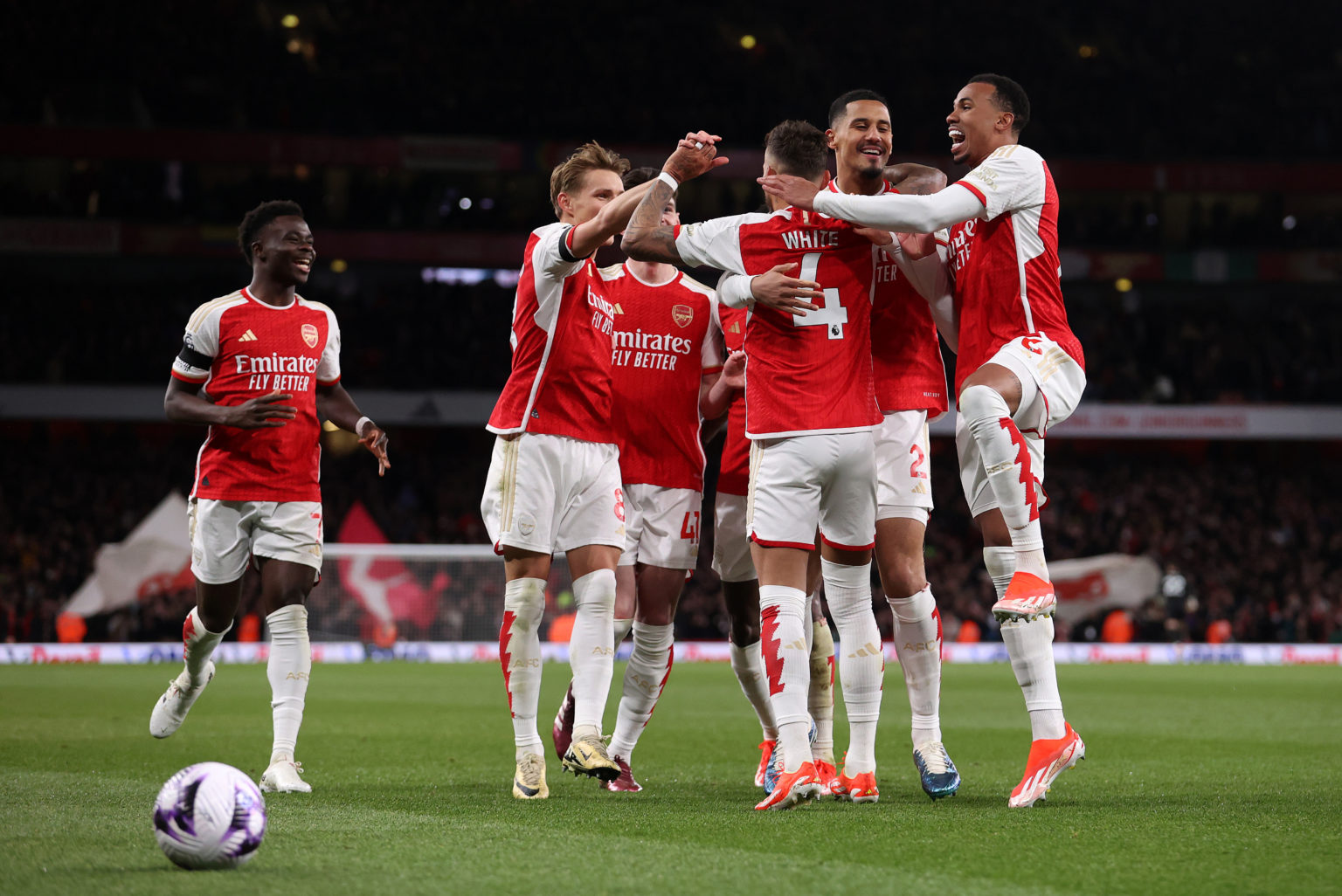 Ben White of Arsenal celebrates scoring his team's second goal during the Premier League match between Arsenal FC and Chelsea FC at Emirates Stadiu...