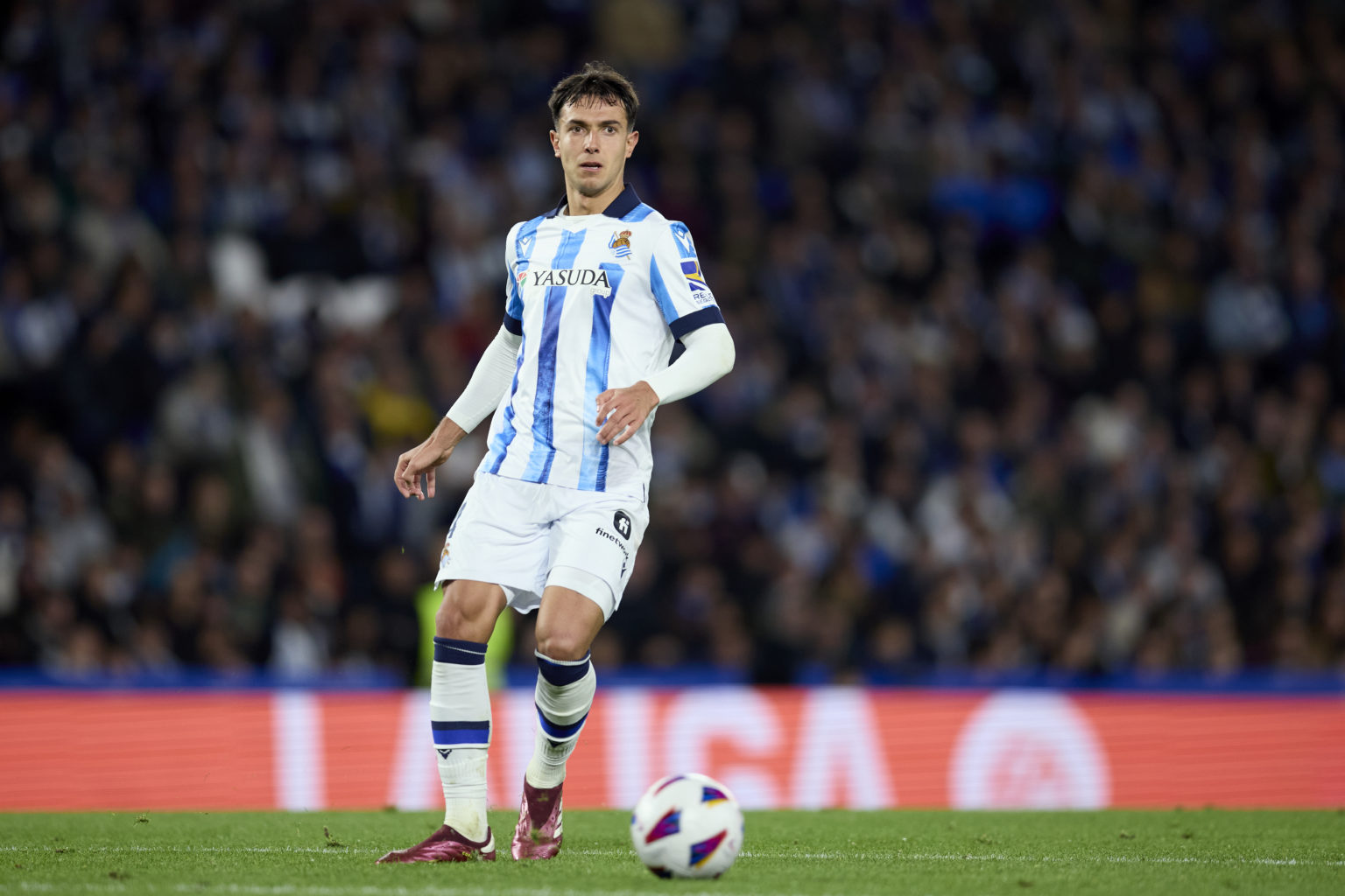 Martin Zubimendi of Real Sociedad with the ball during the LaLiga EA Sports match between Real Sociedad and Real Madrid CF at Reale Arena on April ...