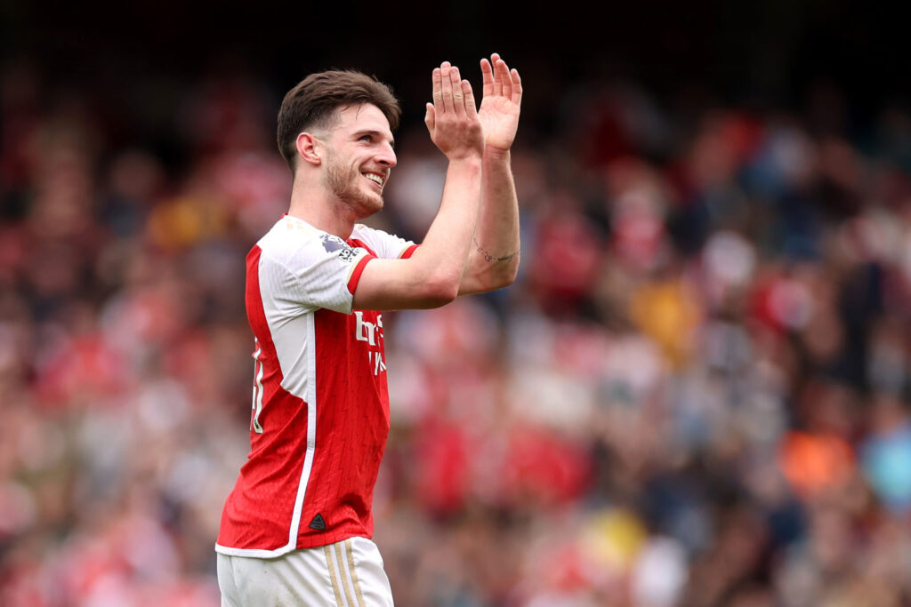 GettyImages 2151417071 1536x1024 1 'The difference between the two': Pundit says he'd name 'sensational' Arsenal star as POTS ahead of Phil Foden