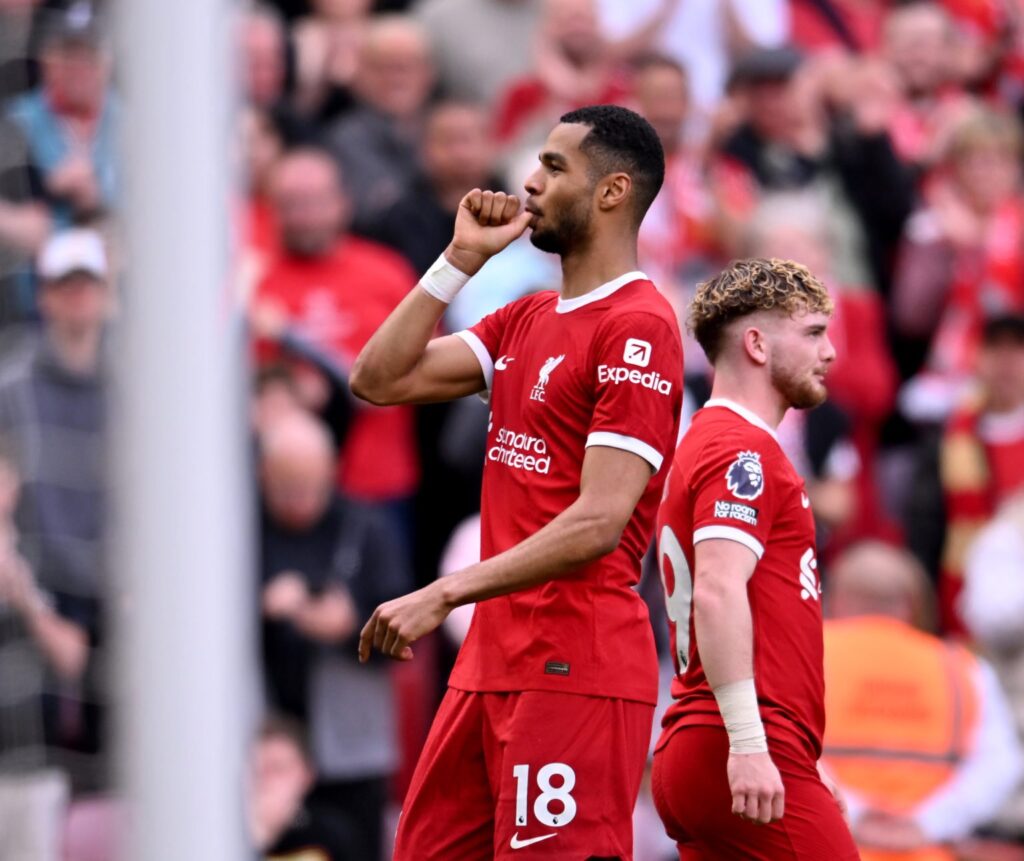 GettyImages 2151581945 1536x1292 1 'Really good': Gary Neville blown away by how good £37m Liverpool player was v Tottenham today