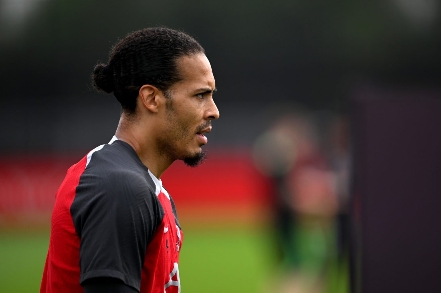 (THE SUN OUT, THE SUN ON SUNDAY OUT) Virgil van Dijk captain of Liverpool during a training session at AXA Training Centre on May 10, 2024 in Kirkb...