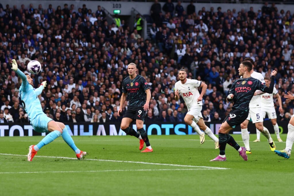 GettyImages 2152413020 1536x1024 1 'One of the best': Micah Richards amazed by what 'brilliant' £17m Tottenham player did against Manchester City