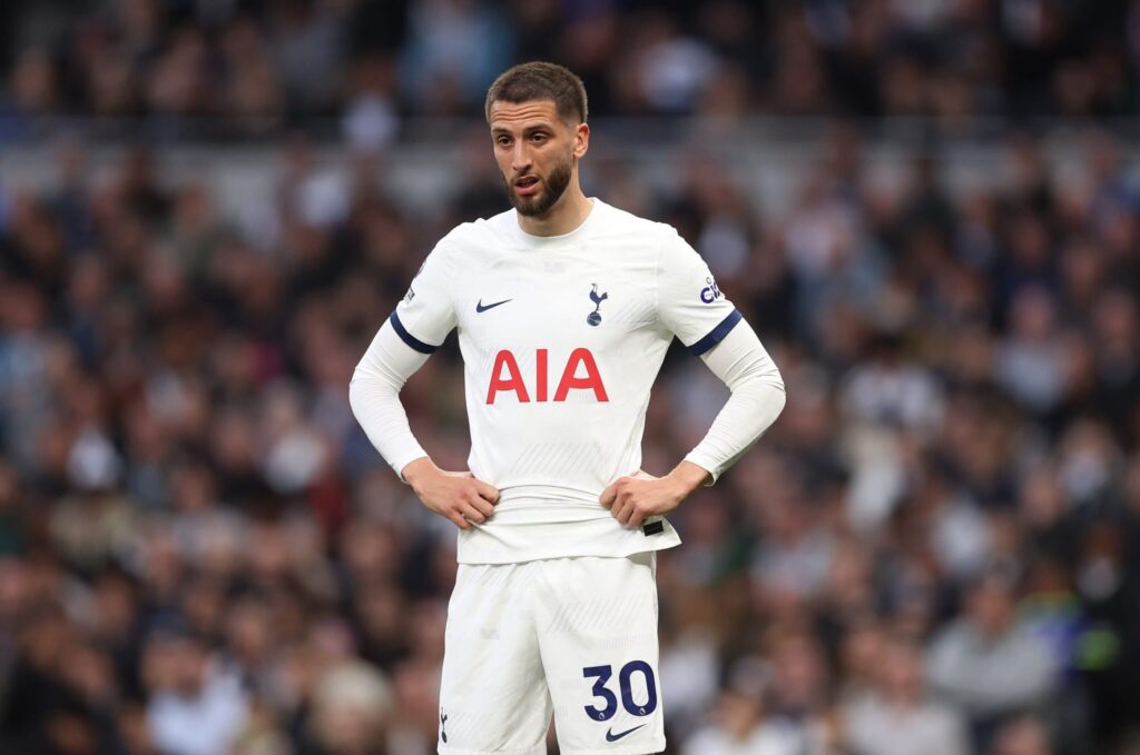 GettyImages 2152970537 1536x1019 1 Ange Postecoglou gives blunt five-word response to Rodrigo Bentancur kicking the Tottenham bench last night