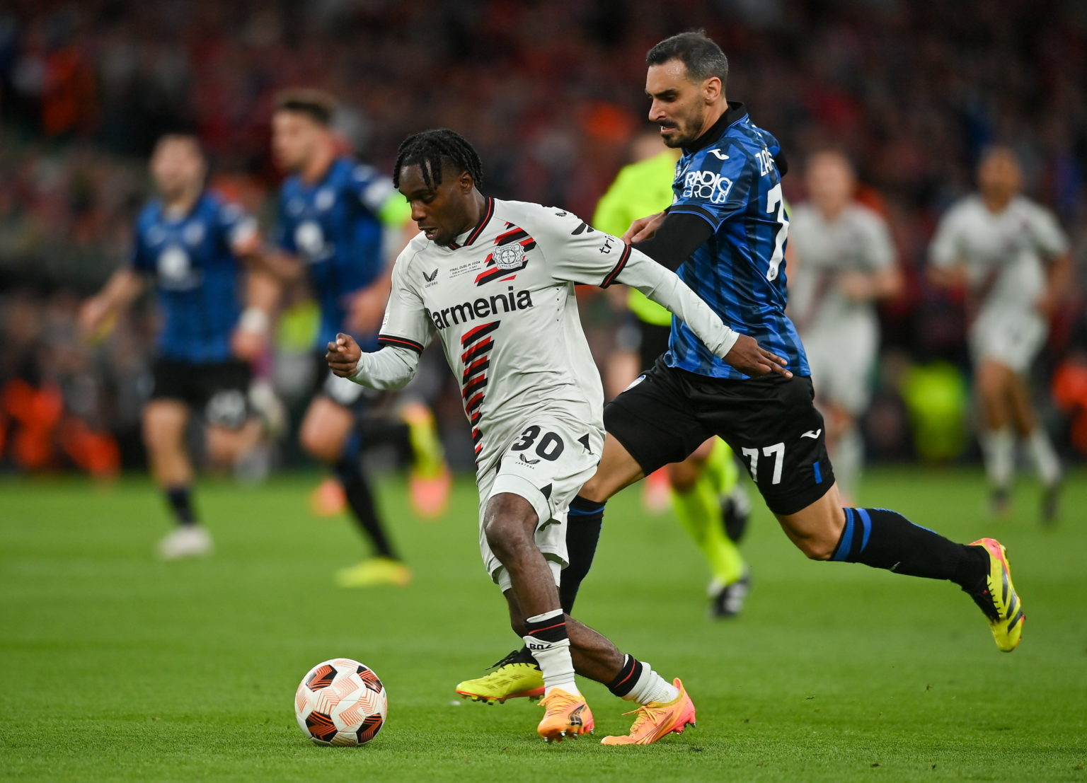 Dublin , Ireland - 22 May 2024; Jeremie Frimpong of Bayer 04 Leverkusen in action against Davide Zappacosta of Atalanta BC during the 2023/24 UEFA ...