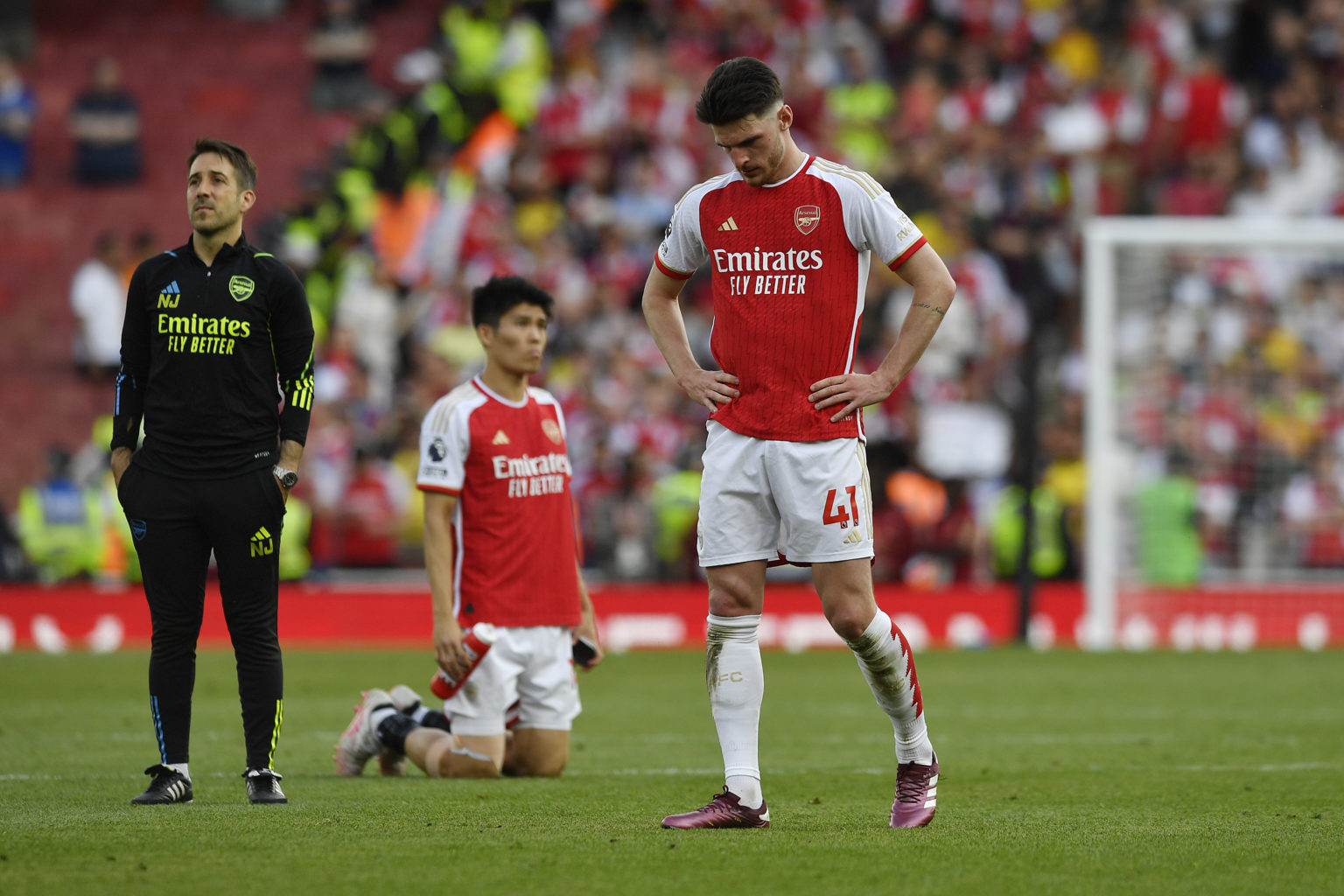 Declan Rice of Arsenal reacts after the team's victory during the Premier League match between Arsenal FC and Everton FC at Emirates Stadium on May...