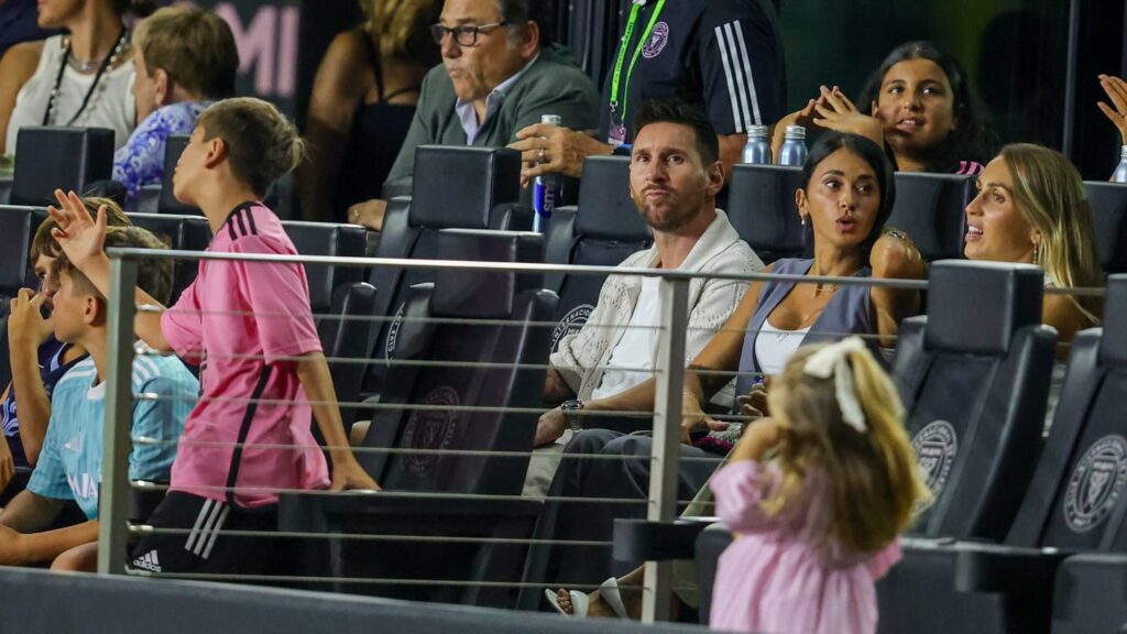 01j5npp6er8rkn1zd24g Lionel Messi absent from Argentina national team squad for World Cup qualifiers