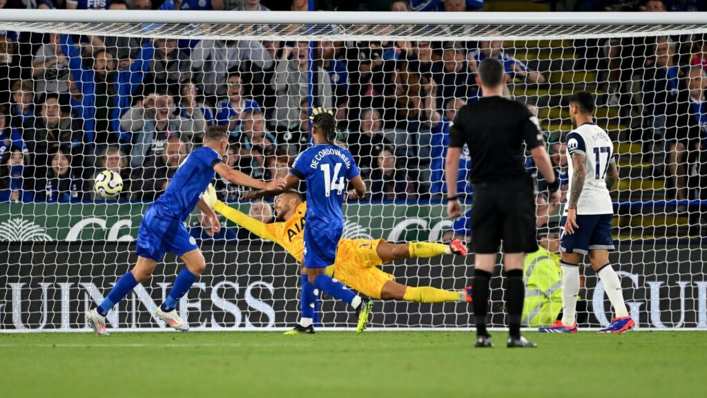 01j5p6ngzzesfrt0r63g Player ratings as Vardy earns Foxes point on Premier League return