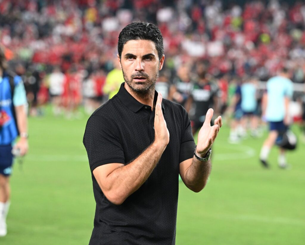 Arsenal manager Mikel Arteta applauds the fans after a pre season friendly between Arsenal and Liverpool at Lincoln Financial Field on July 31, 202...