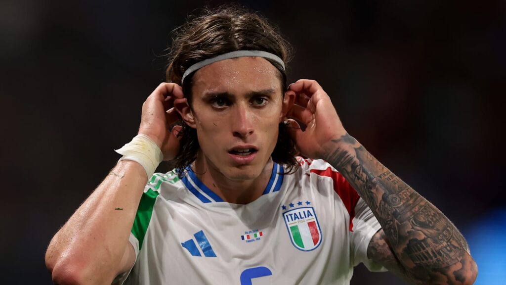 01j75sd1qjv8jyah9v74 Riccardo Calafiori injured in freak incident during Italy's win at France