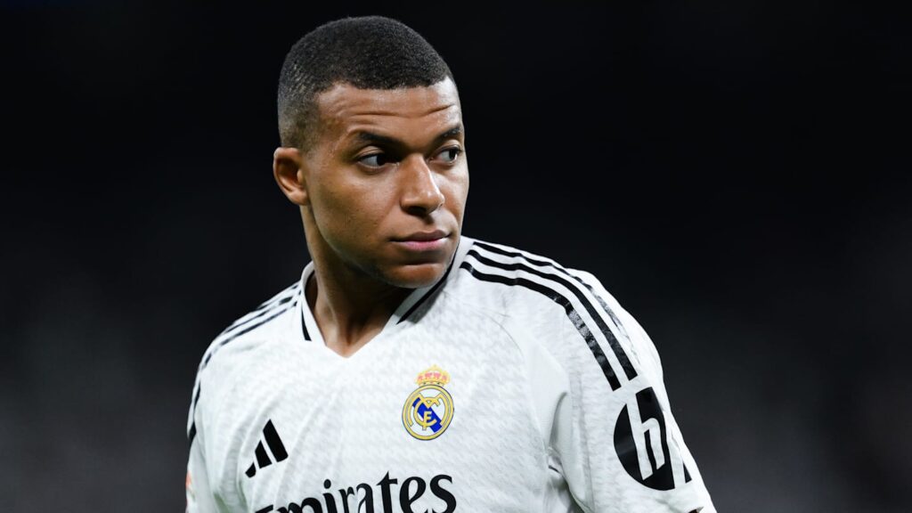 01j8q4p350fh7v9xzmp7 How Real Madrid could line up without injured Kylian Mbappe