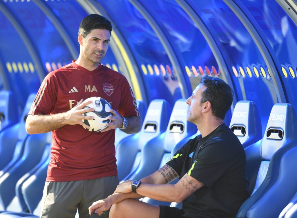 Arsenal manager Mikel Arteta with Sporting Directorduring a training session at NAS Sports Complex on January 13, 2024 in Dubai, United Arab Emirates.