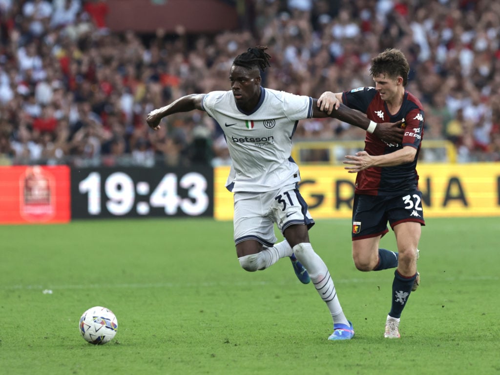 Yann Bisseck is playing during the Serie A 2024-2025 match between Genoa and Inter in Genova, Italy, on August 17, 2024