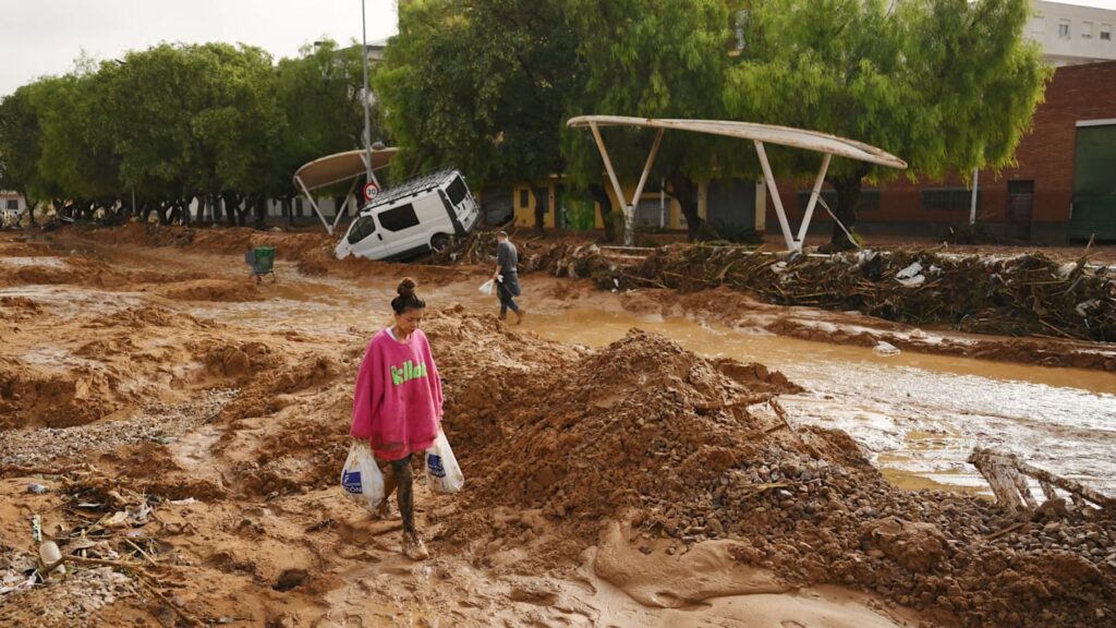 01jbey3agsaks8es0e5h Real Madrid fixture at risk of postponement after flash floods in Valencia